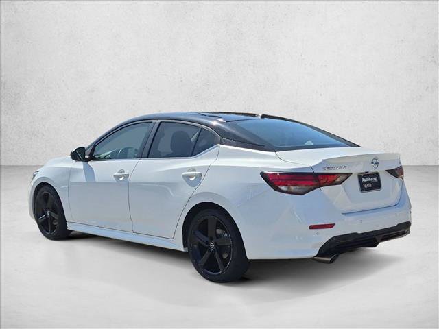 Used 2022 Nissan Sentra SR w/ Lighting Package FWD image 8