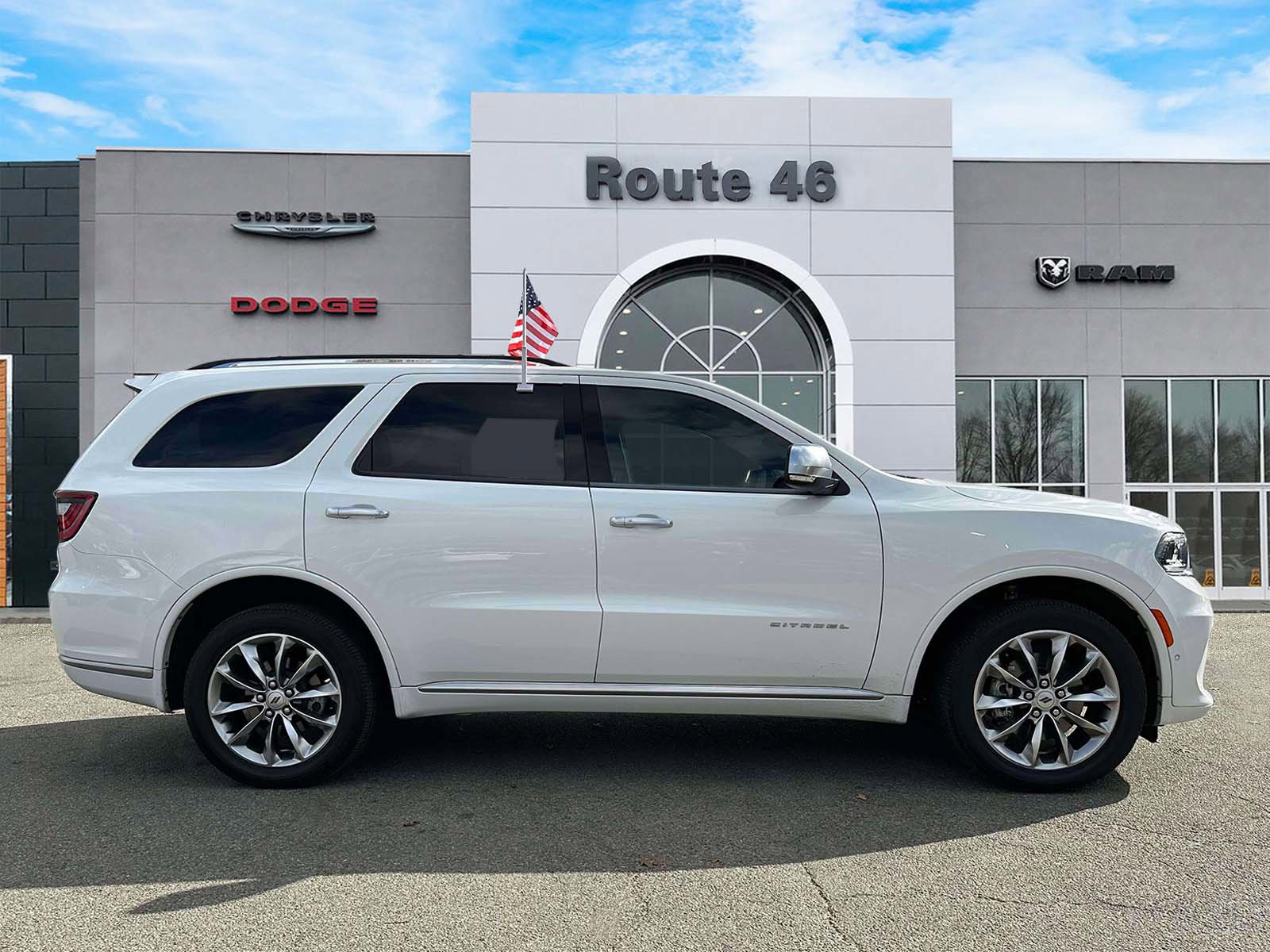 Used 2023 Dodge Durango Citadel image 6