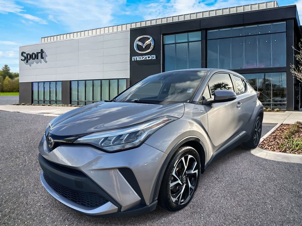 Used 2020 Toyota C-HR XLE image 8