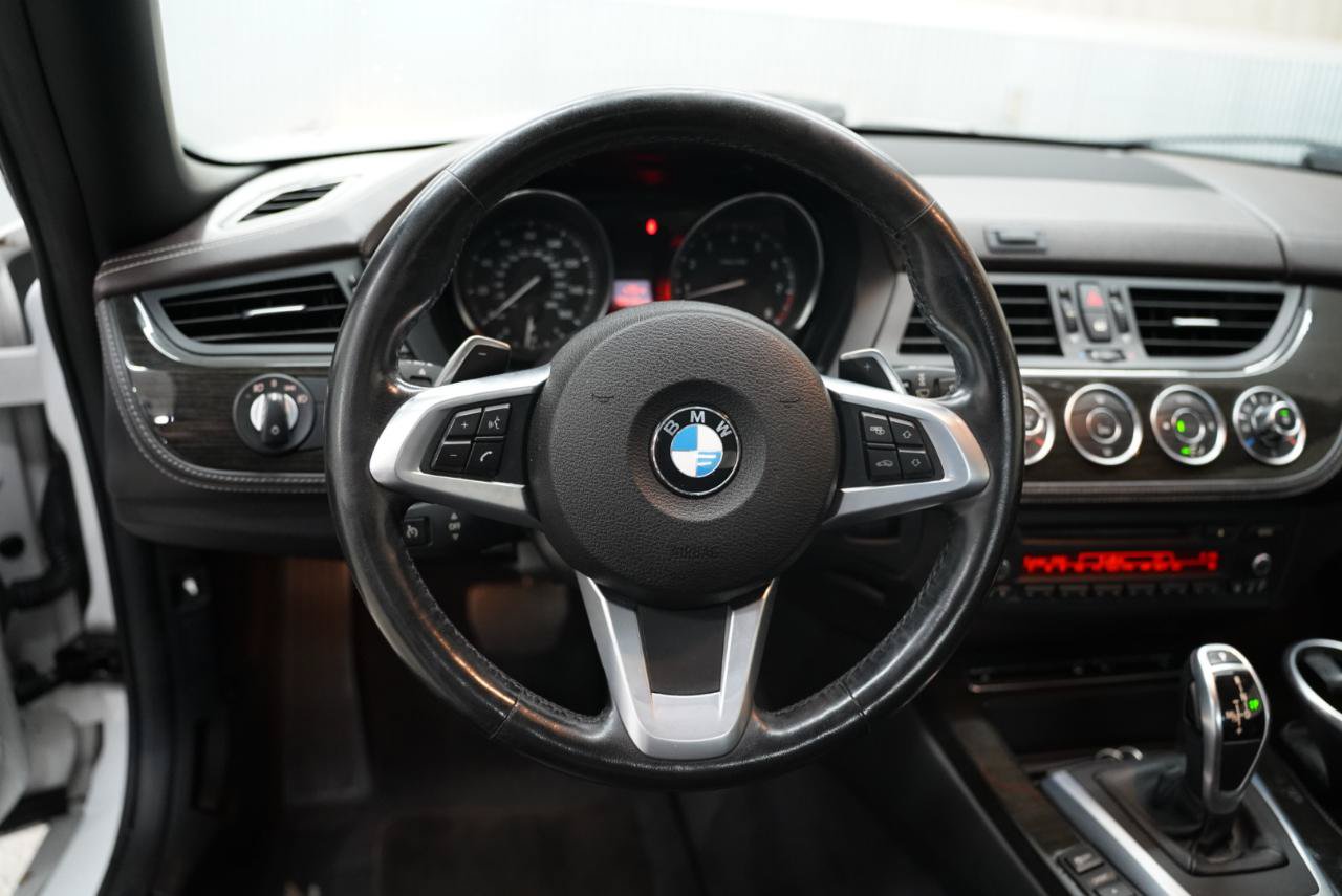 Used 2012 BMW Z4 sDrive28i RWD image 17