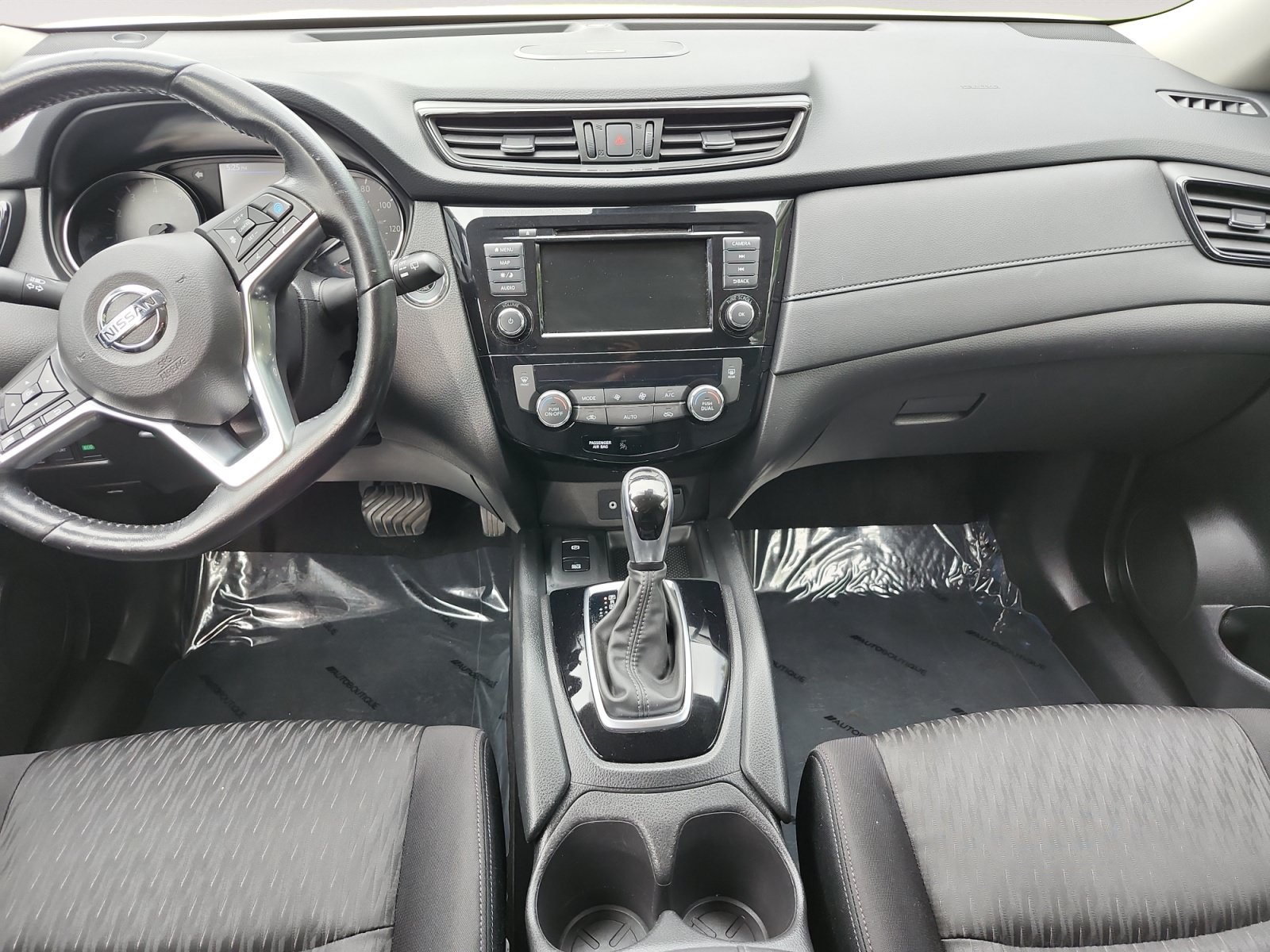 Used 2020 Nissan Rogue SV w/ Sun & Sound Touring Package AWD/4WD image 11