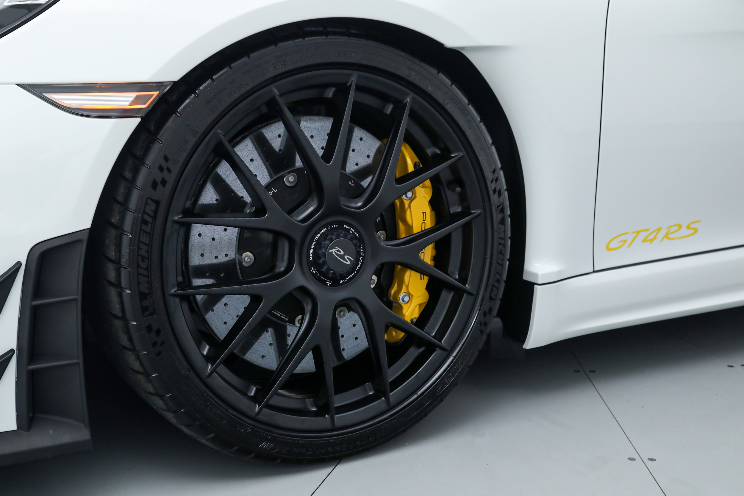 Used 2025 Porsche 718 Cayman GT4 RS RWD image 12