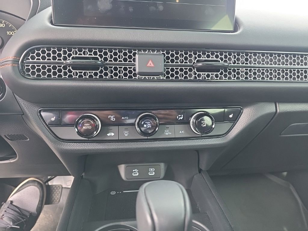 Certified 2026 Honda HR-V Sport image 17