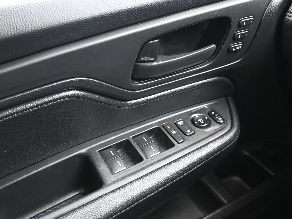 Certified 2024 Honda Odyssey EX-L image 22