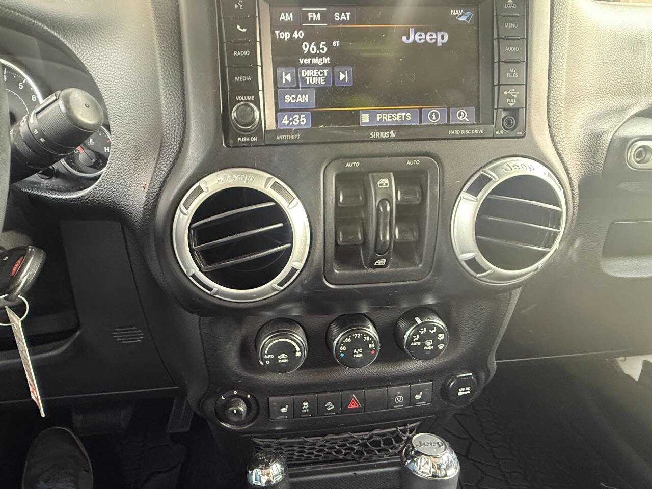 Used 2013 Jeep Wrangler Unlimited Sahara w/ Connectivity Group image 15