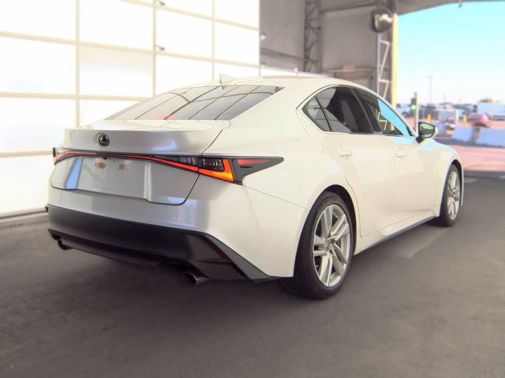 Used 2022 Lexus IS 300 RWD image 2