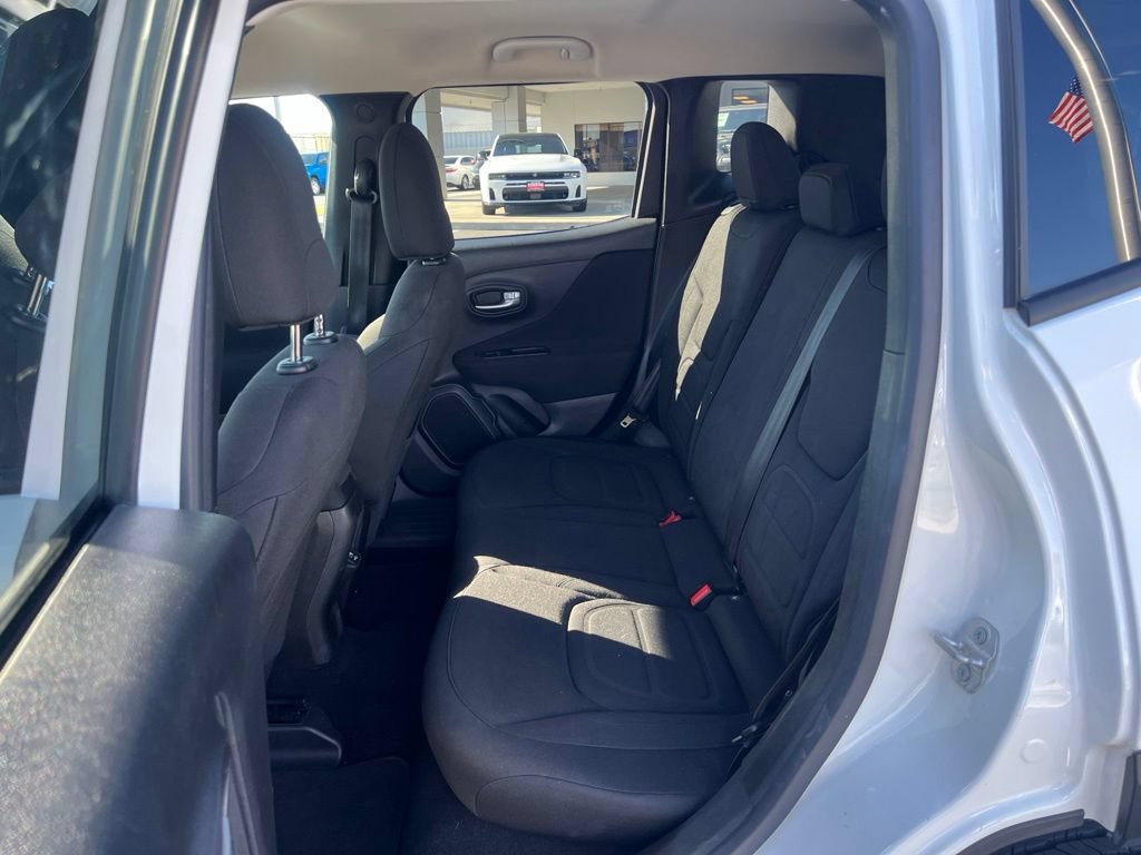 Used 2021 Jeep Renegade Latitude AWD/4WD image 27
