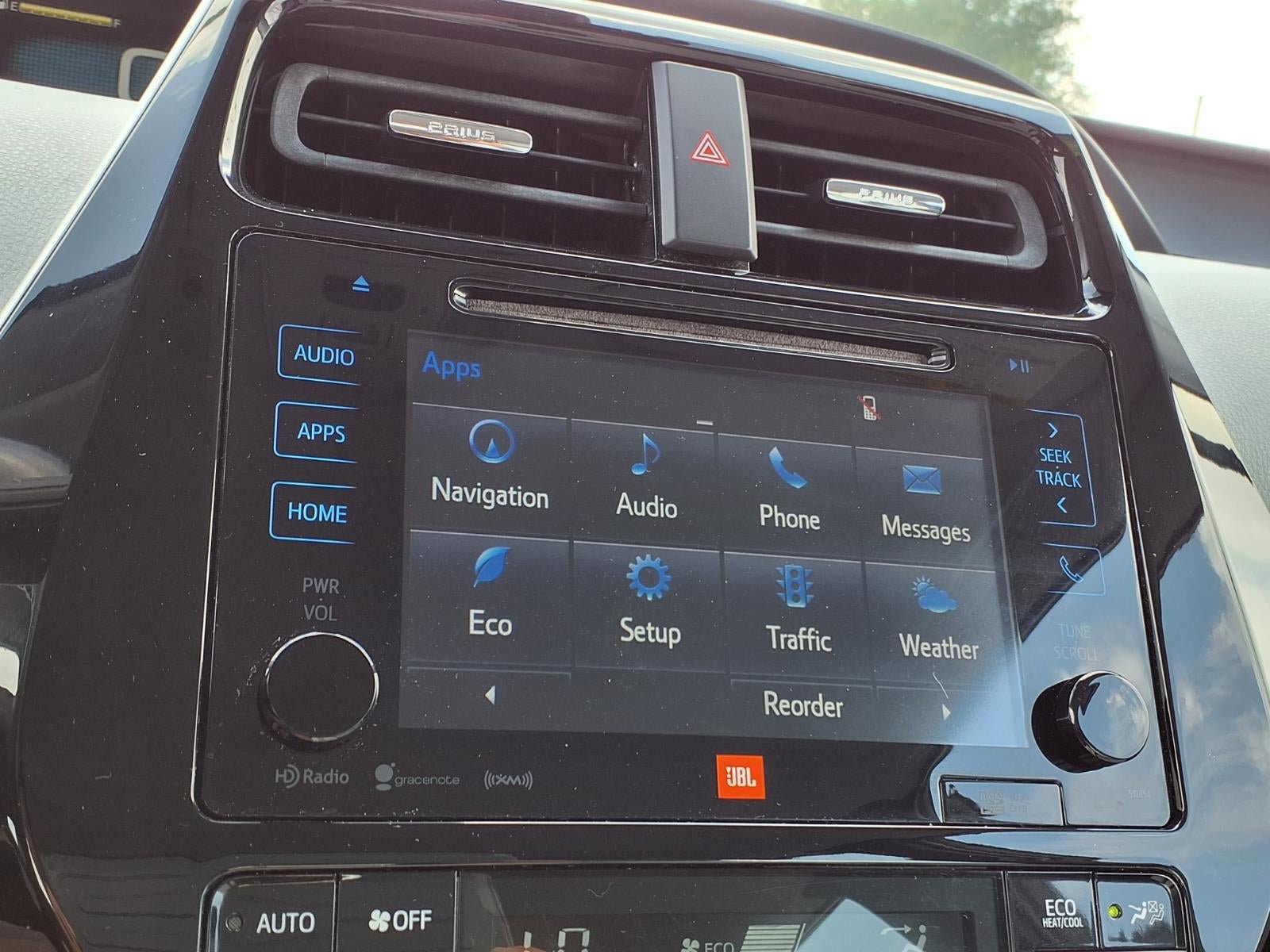 Used 2017 Toyota Prius Four FWD image 4