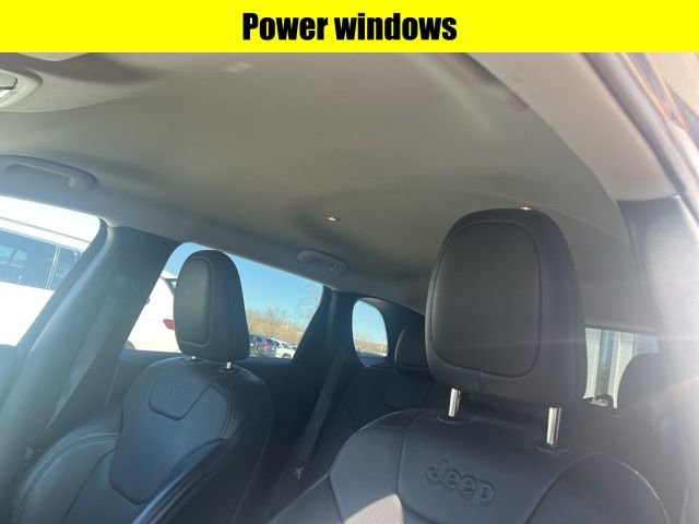 Used 2022 Jeep Cherokee Latitude Lux image 10