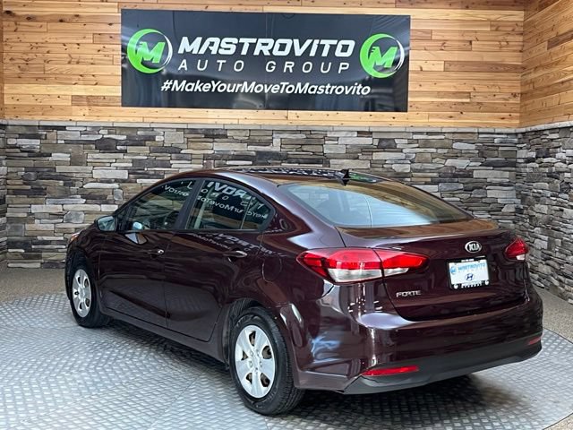 Used 2017 Kia Forte LX FWD image 7