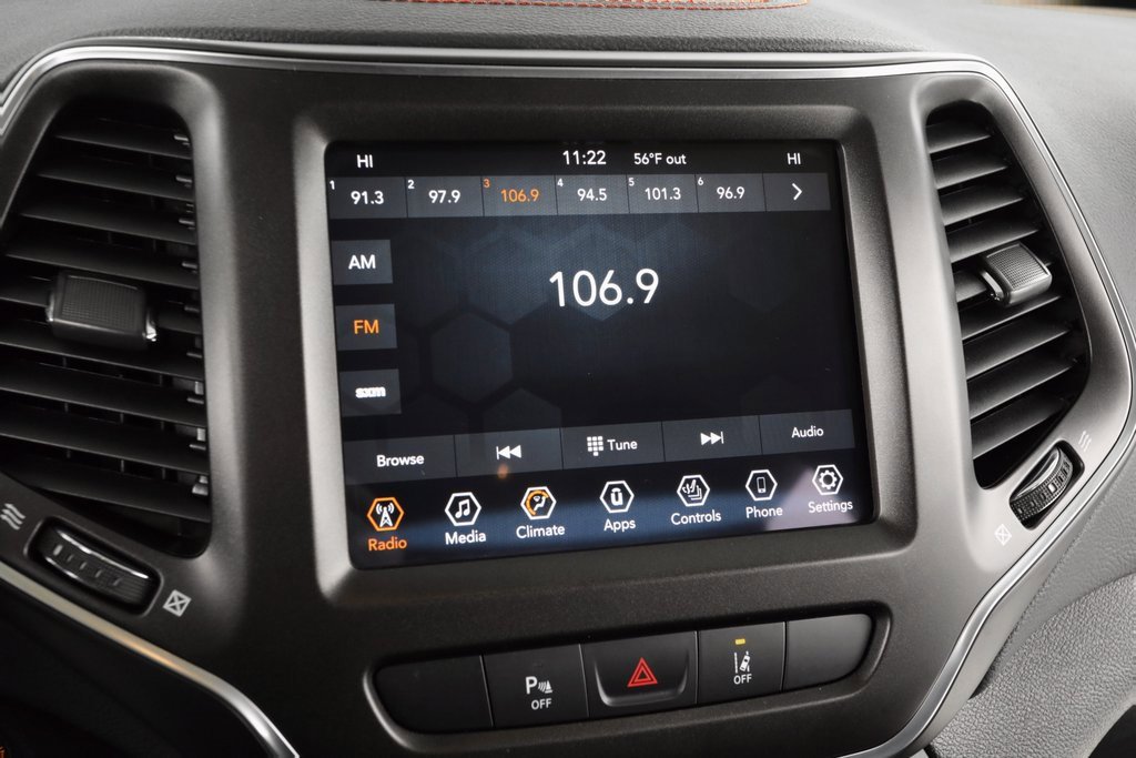 Certified 2021 Jeep Cherokee Trailhawk image 32