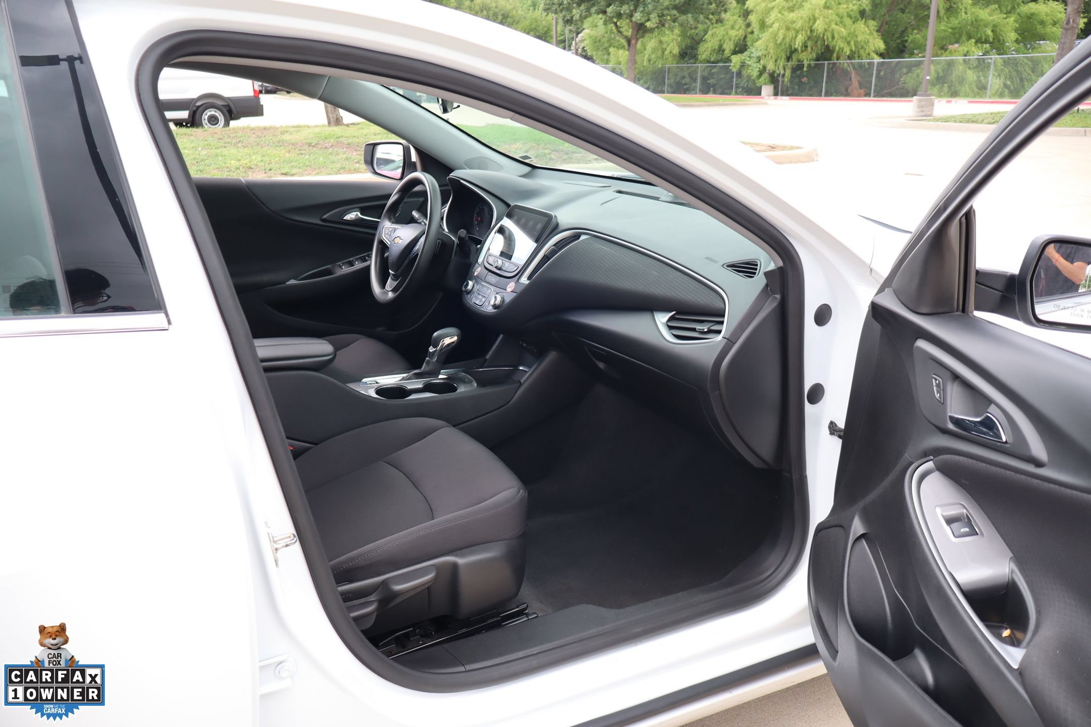Used 2024 Chevrolet Malibu LT FWD image 28