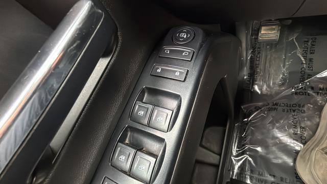 Used 2017 Chevrolet Silverado 1500 W/T w/ WT Convenience Package AWD/4WD image 21
