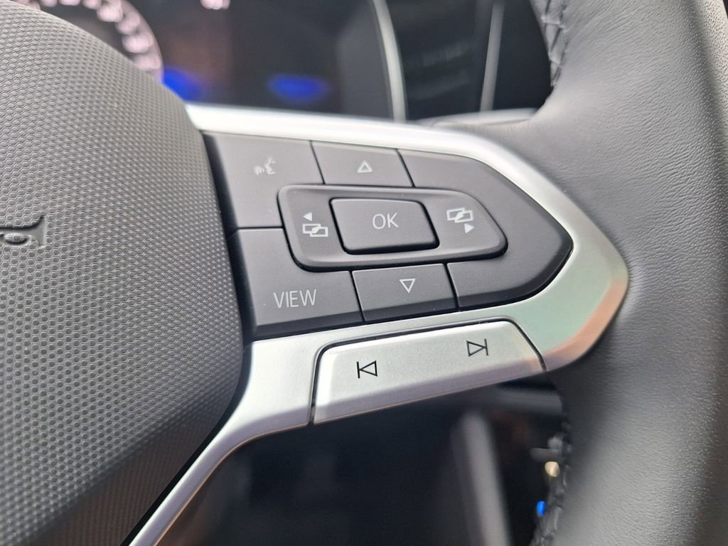 New 2026 Volkswagen Jetta SE FWD image 13