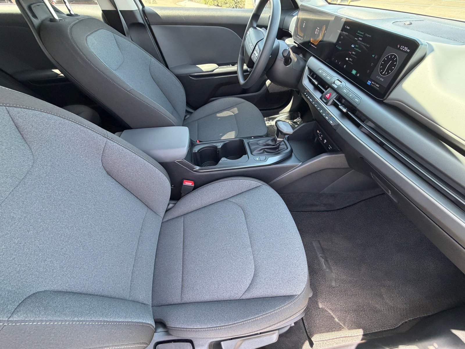 Certified 2025 Kia K4 LXS FWD image 11