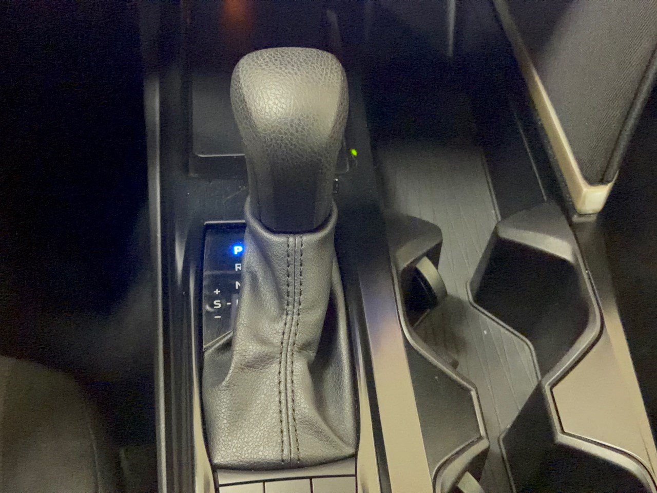 Used 2025 Toyota Camry LE FWD image 21