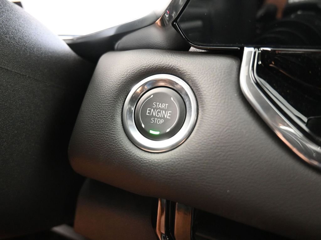 New 2026 GMC Canyon Elevation w/ Convenience Package image 20