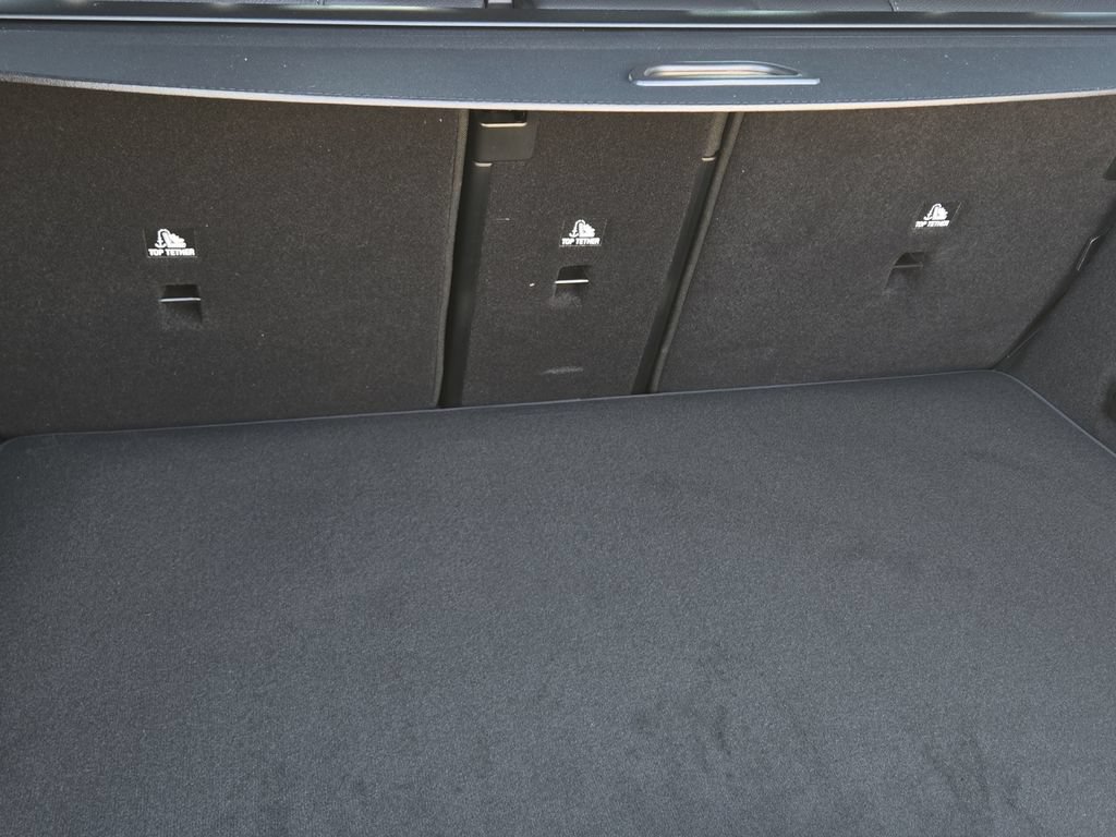 New 2026 Mercedes-Benz GLC 300 image 10