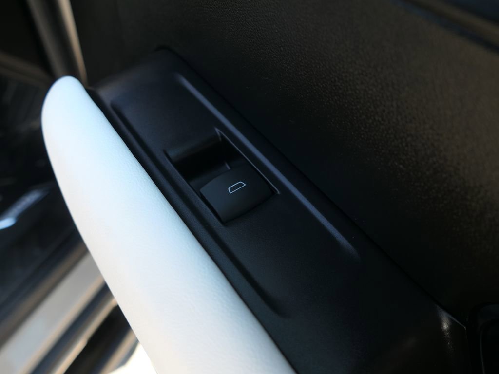 Used 2024 GMC Canyon AT4X AWD/4WD image 26