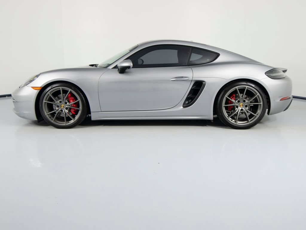 Certified 2024 Porsche 718 Cayman S RWD image 7
