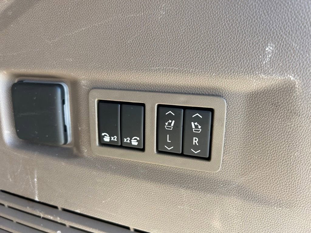 Used 2021 GMC Yukon Denali image 51