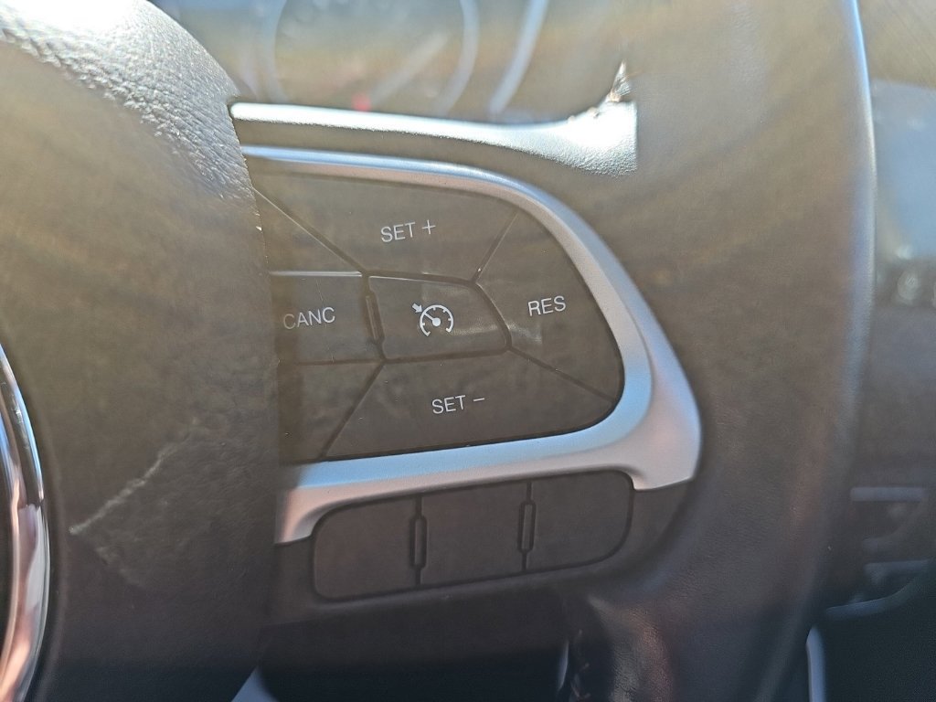Certified 2020 Jeep Compass Latitude w/ Popular Equipment Group FWD image 30
