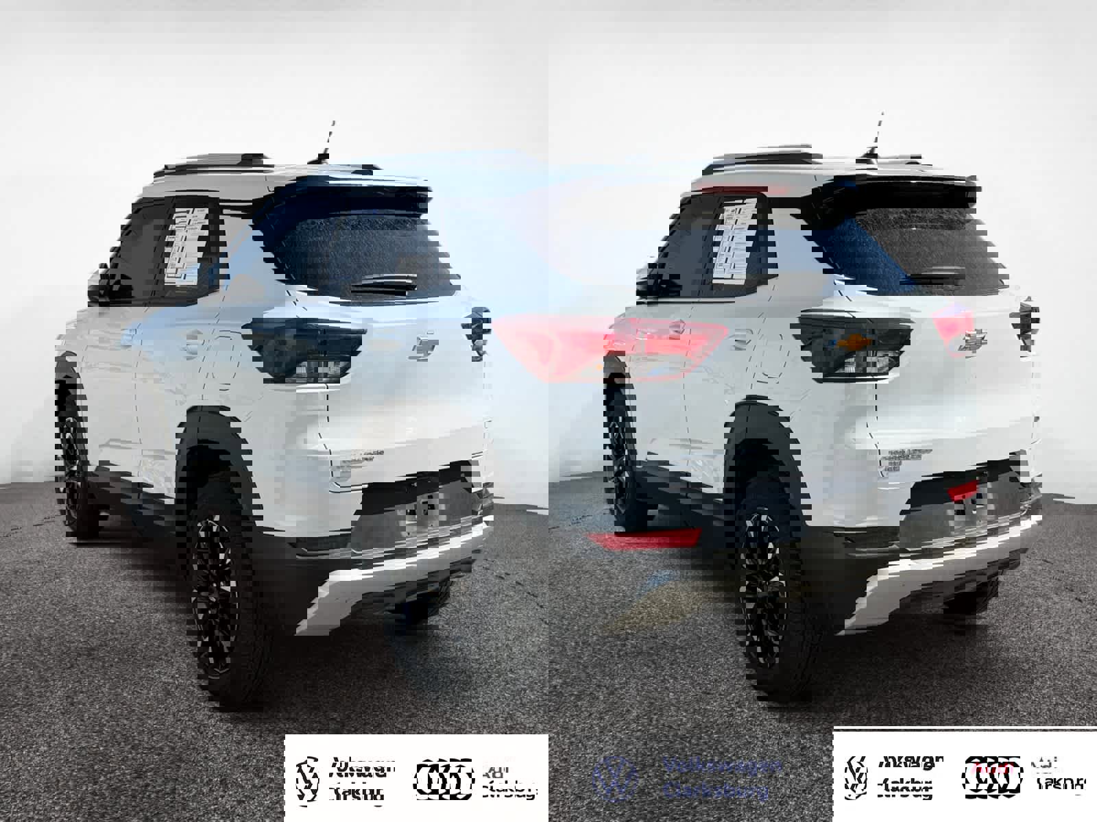 Used 2023 Chevrolet TrailBlazer LT w/ Convenience Package image 3
