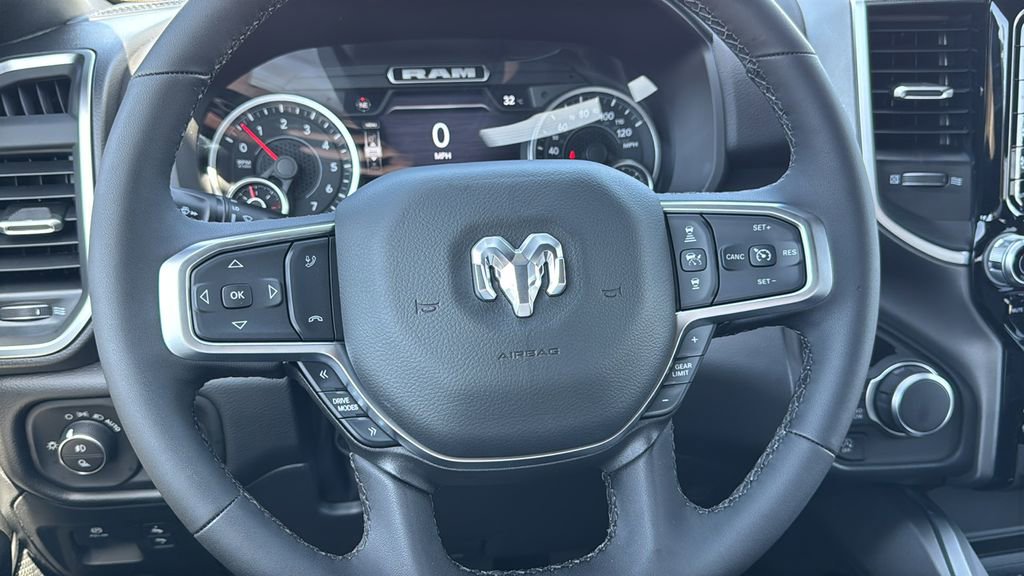 New 2026 RAM 1500 4x4 Crew Cab image 17