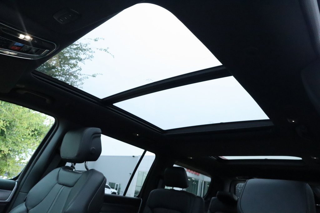 New 2025 Jeep Wagoneer Series II image 18