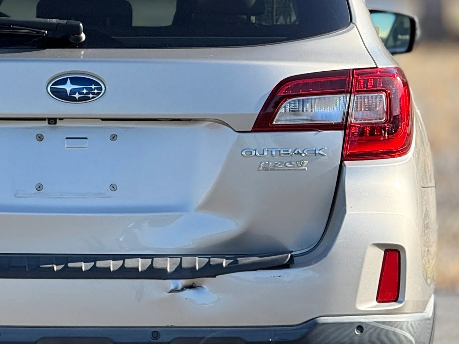 Used 2017 Subaru Outback 2.5i Limited image 14