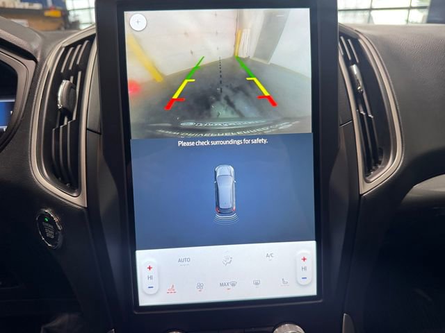 Used 2023 Ford Edge SEL image 15