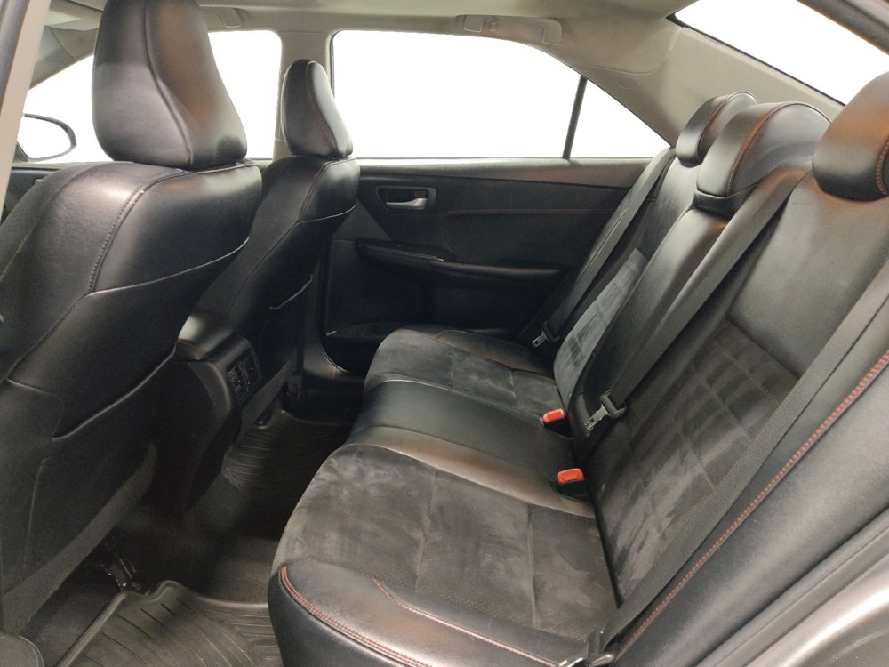 Used 2017 Toyota Camry XSE w/ Moonroof Package image 18