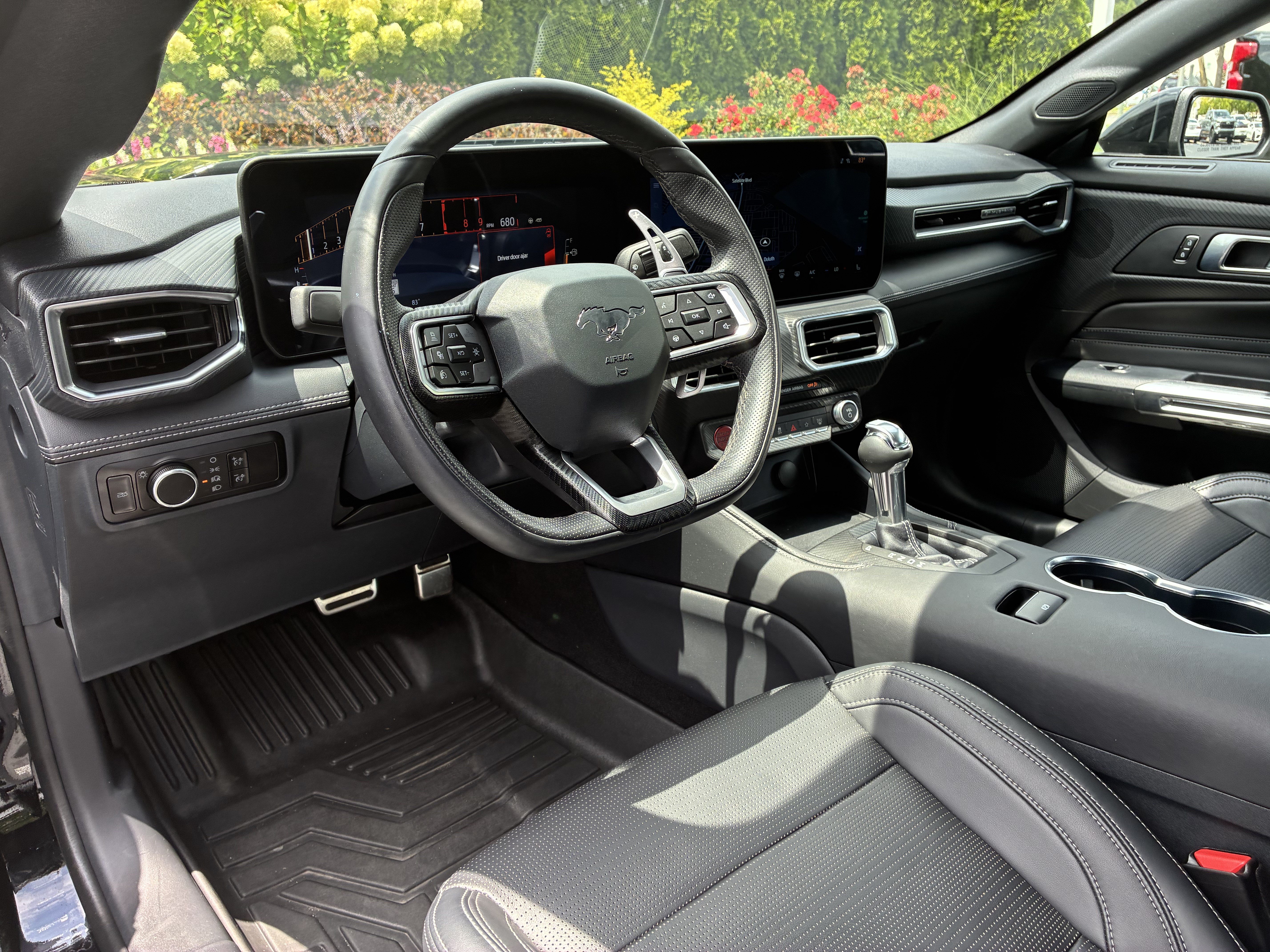 Used 2025 Ford Mustang GT Premium RWD image 17