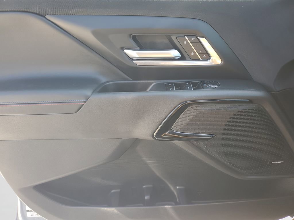 Used 2025 Chevrolet Silverado EV RST AWD/4WD image 20