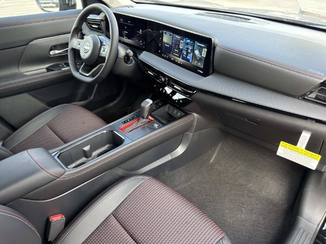 New 2027 Nissan Kicks SR FWD image 15