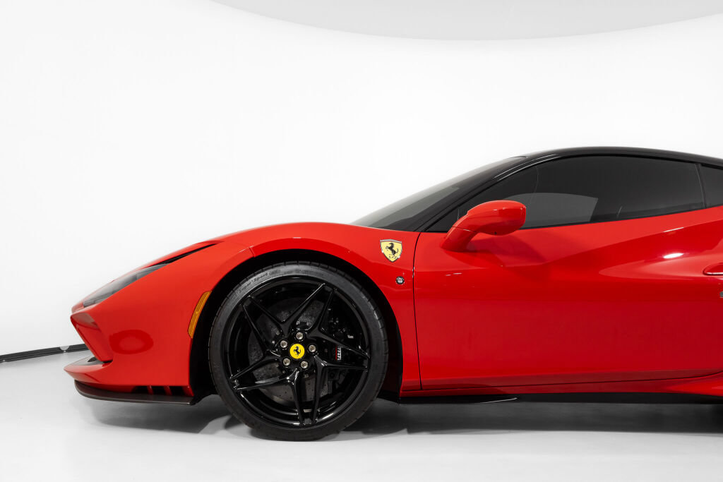Used 2022 Ferrari F8 Tributo RWD image 15