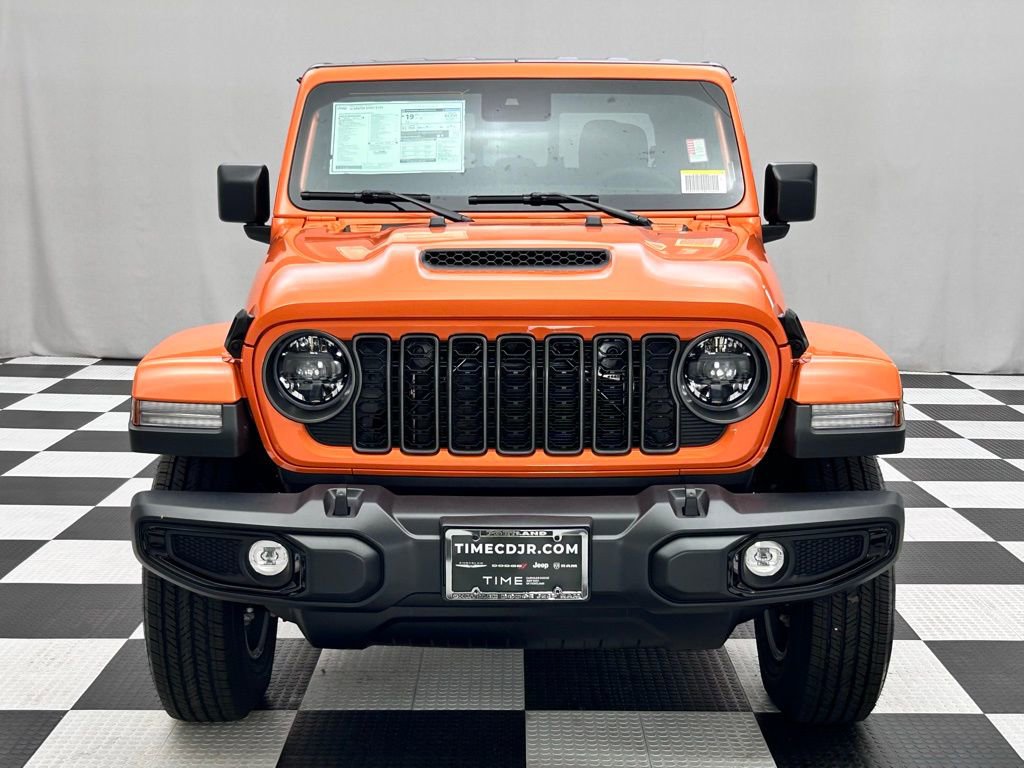 New 2025 Jeep Gladiator Sport image 3