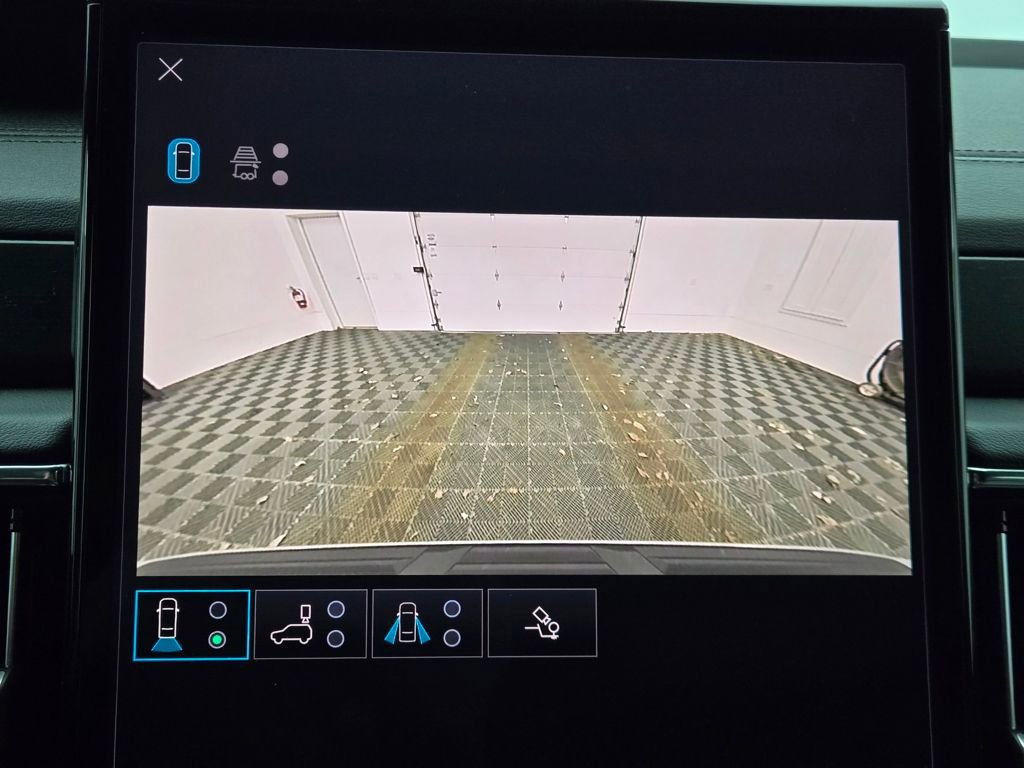 Used 2025 GMC Yukon Denali video 3