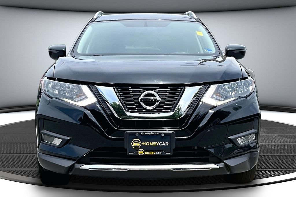 Used 2017 Nissan Rogue SV AWD/4WD image 2