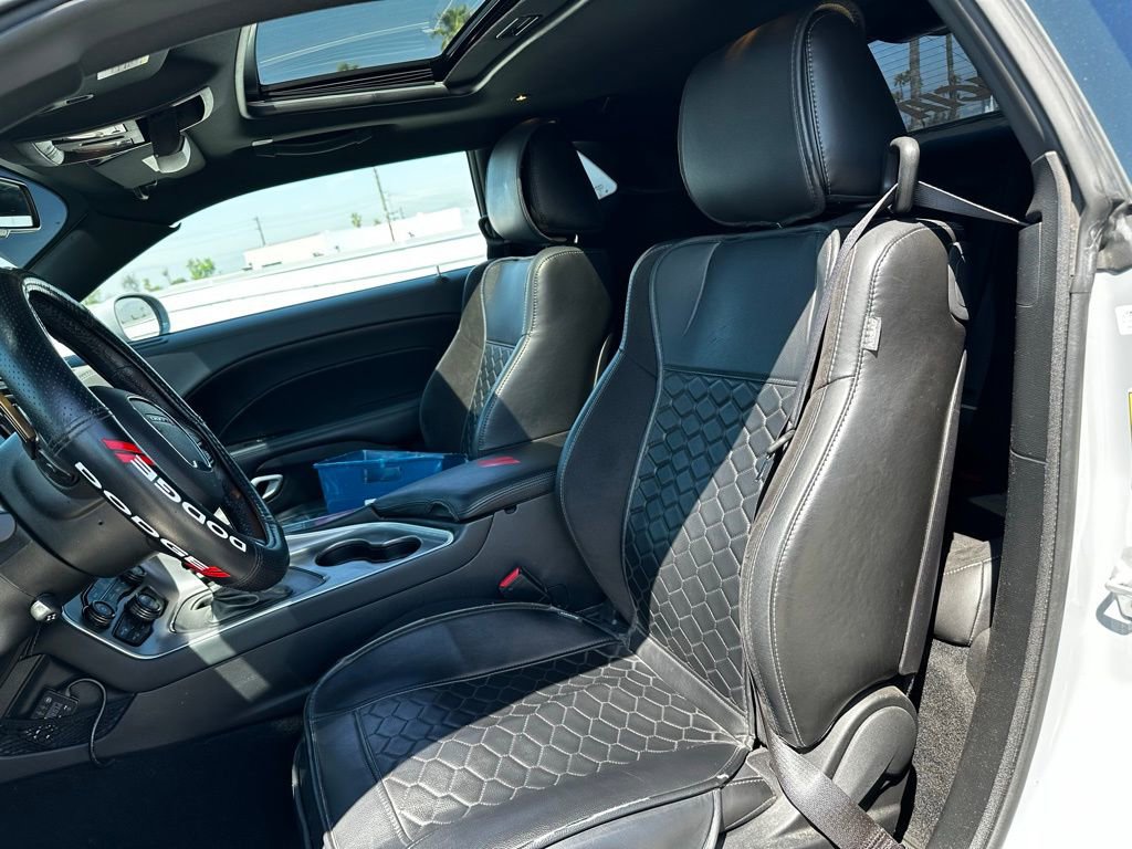 Used 2022 Dodge Challenger R/T w/ Plus Package image 4