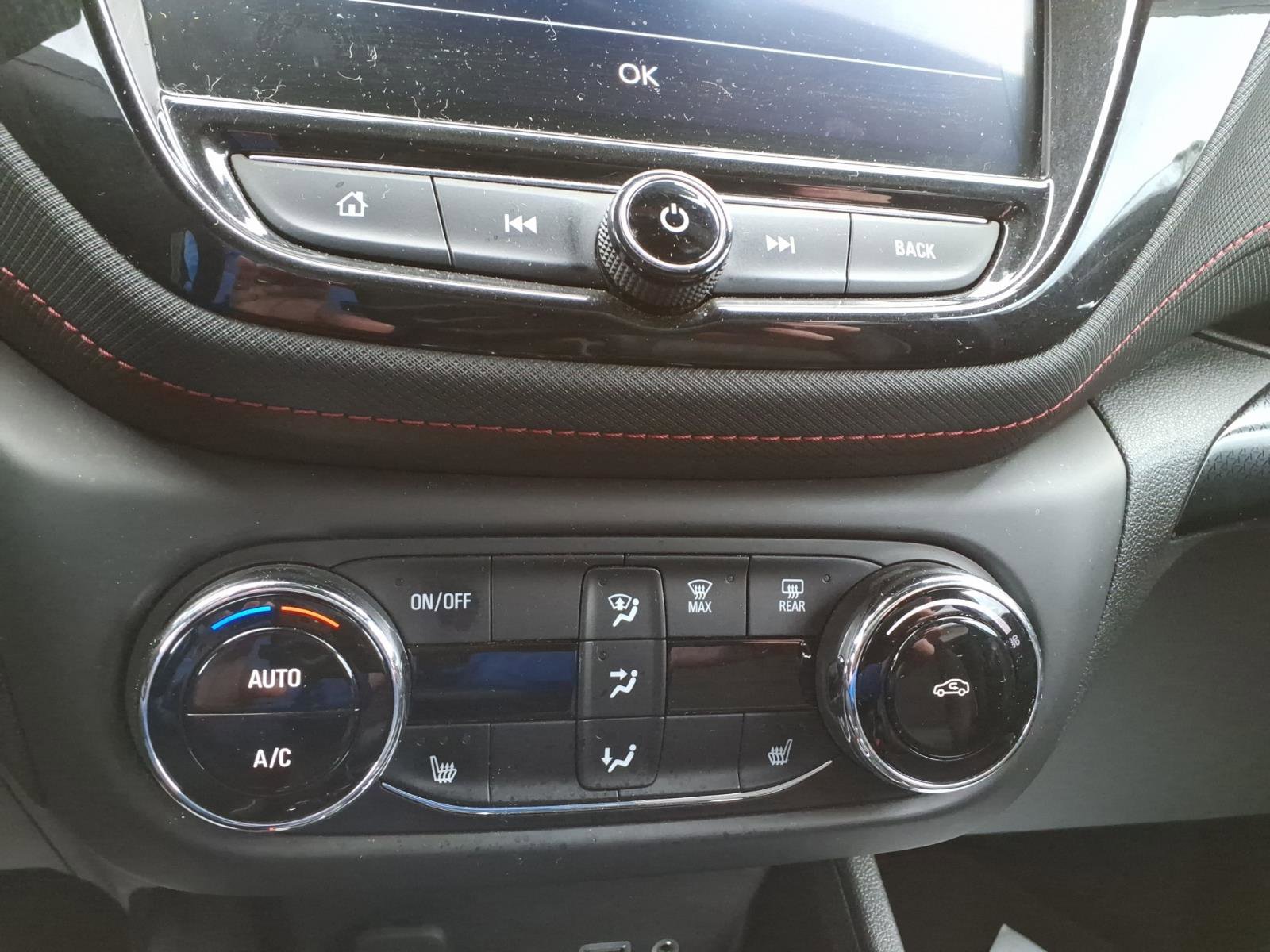 Certified 2021 Chevrolet TrailBlazer RS w/ Convenience Package image 21