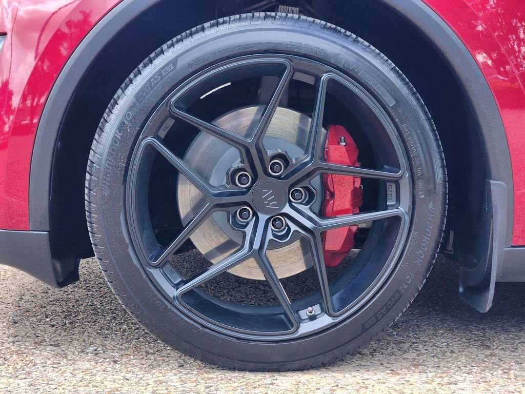 Used 2026 Tesla Model Y 2WD image 11