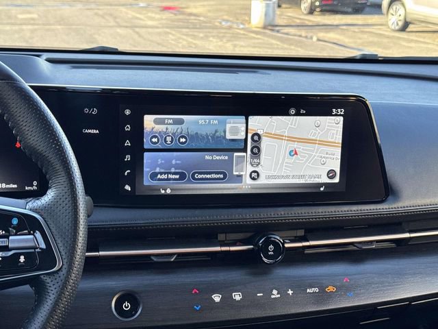 Used 2023 Nissan Ariya AWD image 19