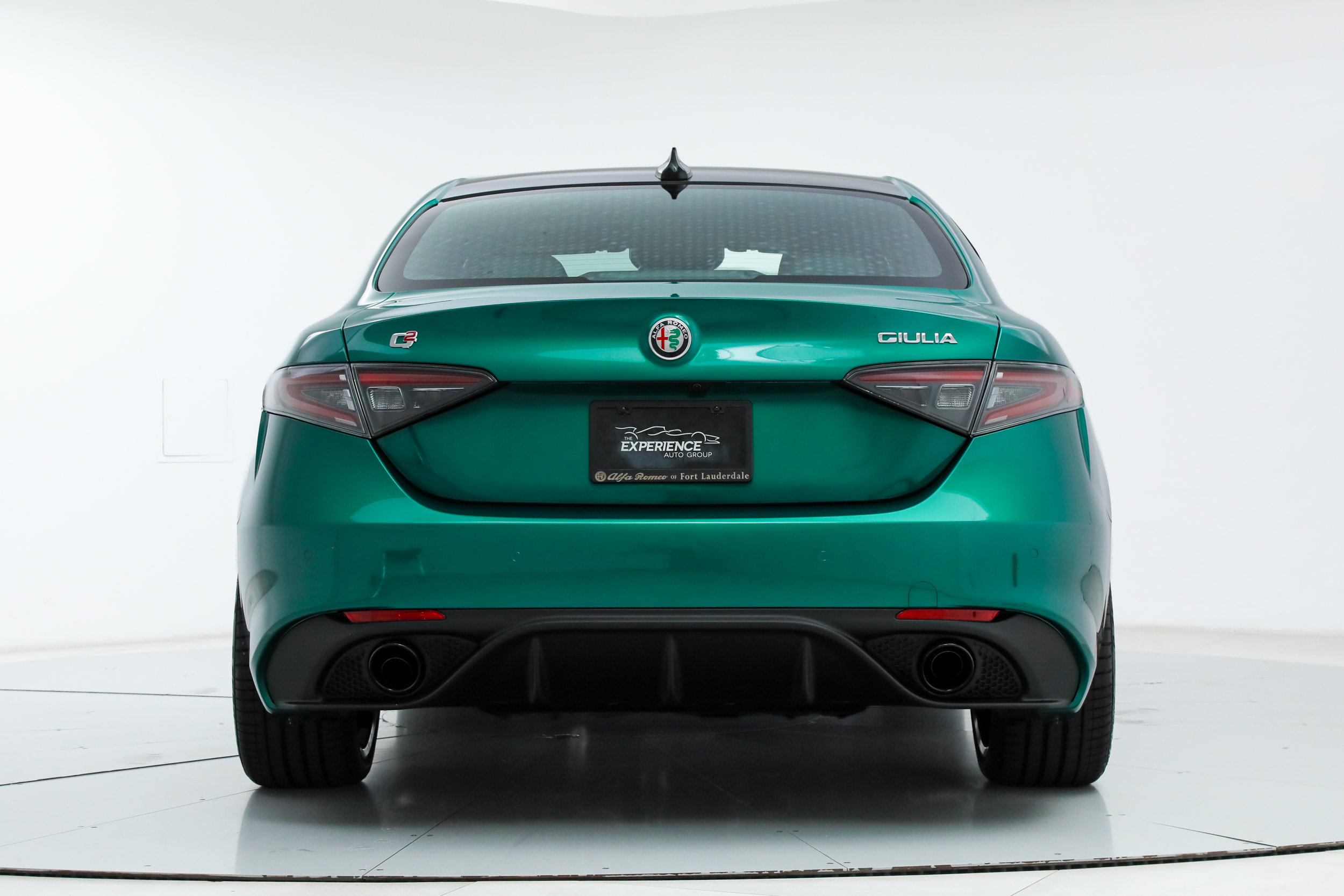 New 2026 Alfa Romeo Giulia w/ Driving Assist Package RWD image 4