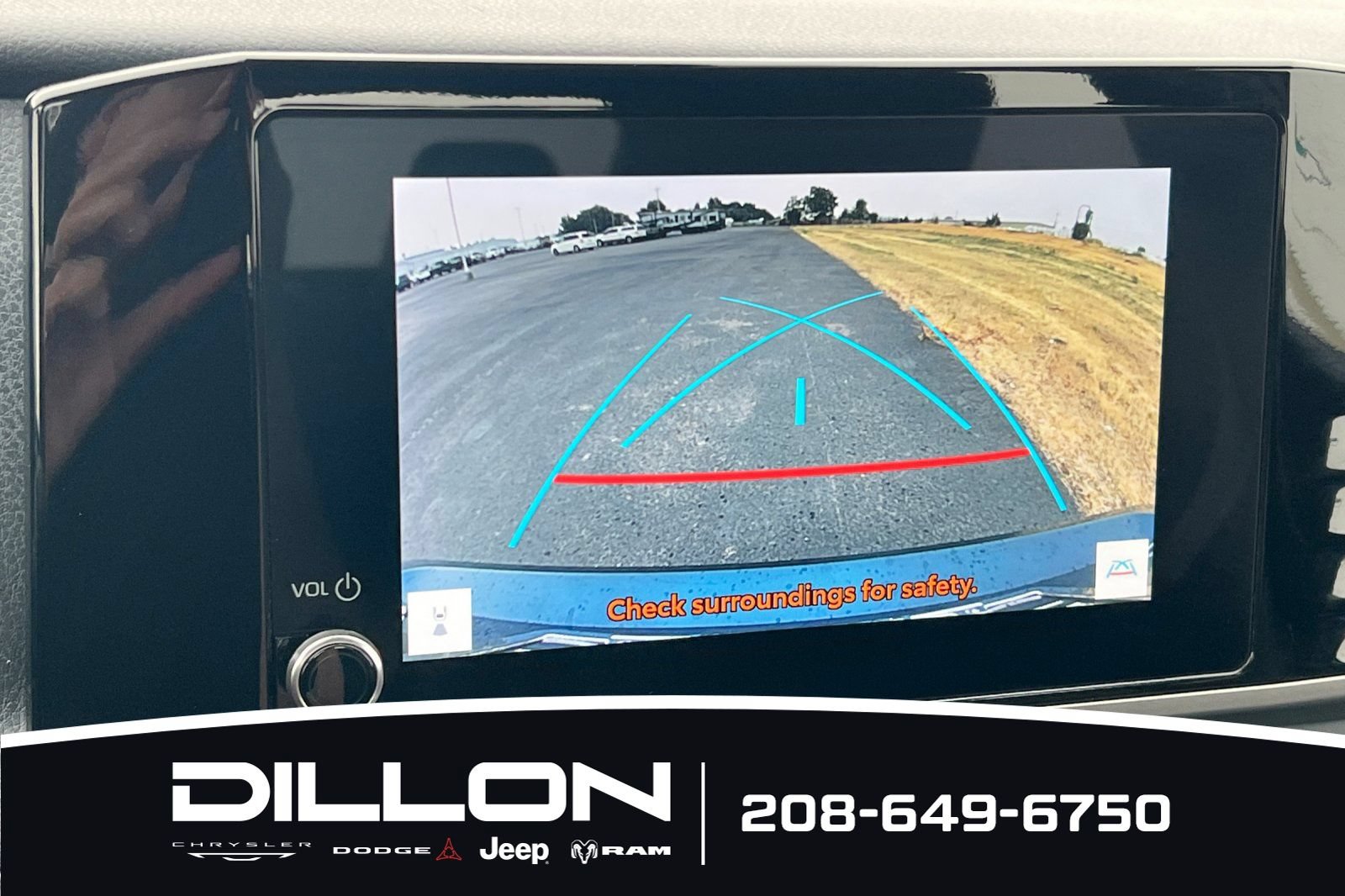 Used 2025 Toyota Camry SE FWD image 21