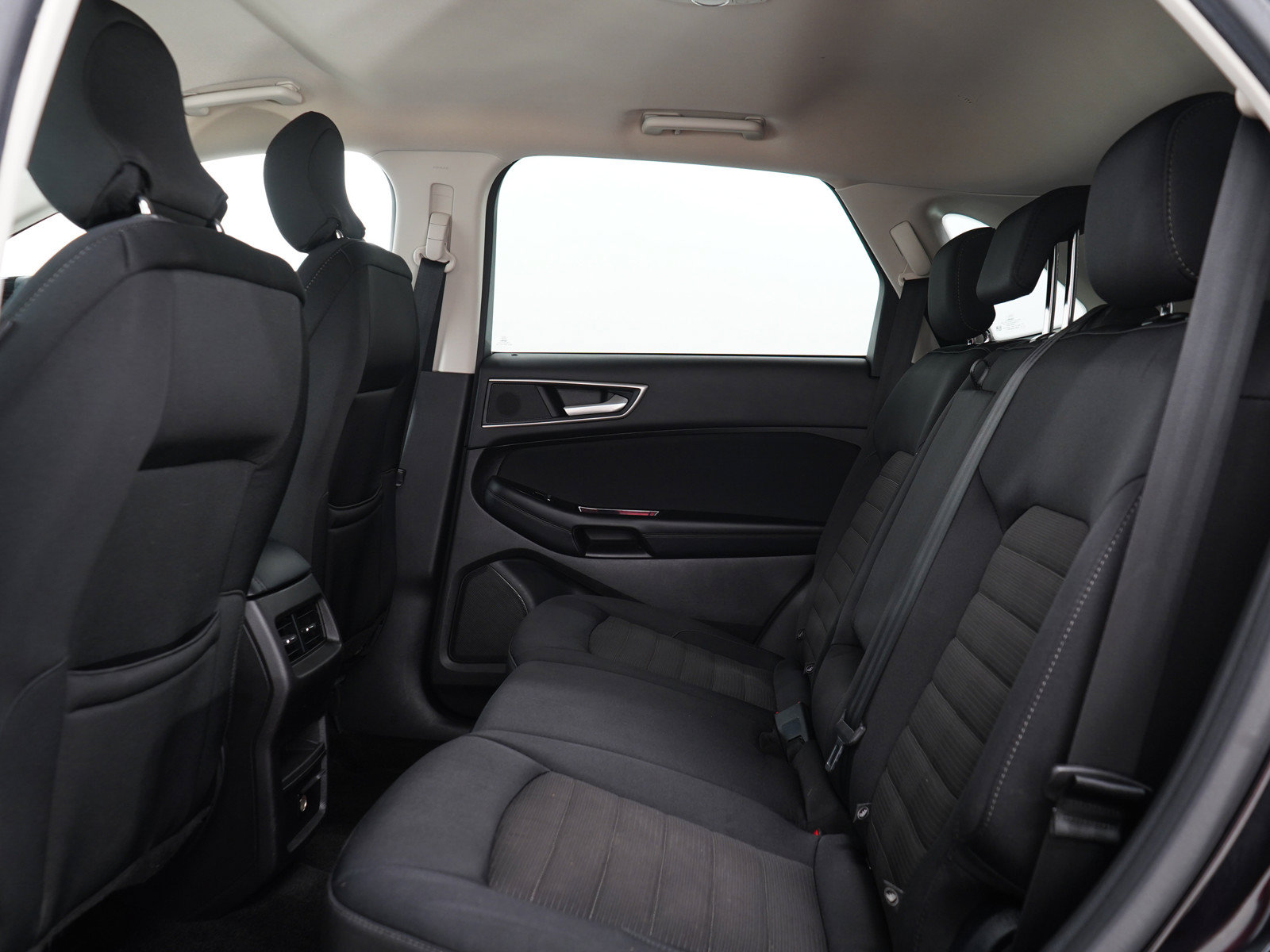 Used 2018 Ford Edge SEL w/ Class II Trailer Tow Package AWD/4WD image 17