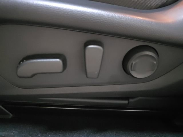 Certified 2026 Subaru Crosstrek 2.0i Premium image 14