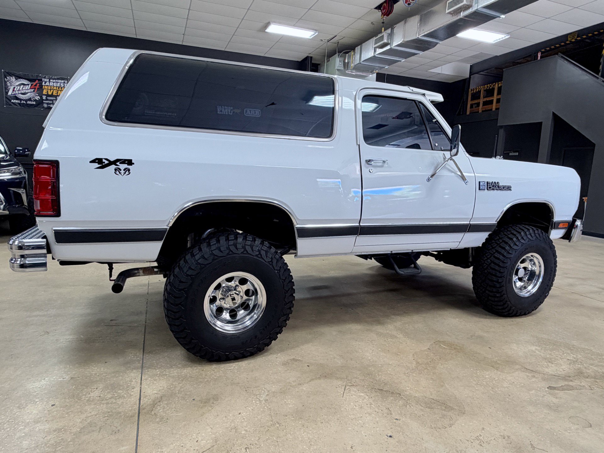Used 1987 Dodge Ramcharger 4WD image 8