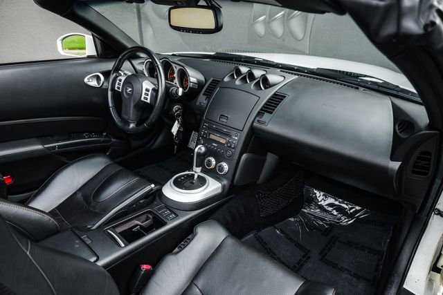 Used 2007 Nissan 350Z Grand Touring RWD image 18