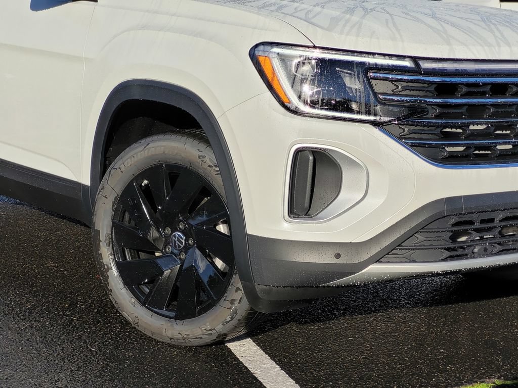 New 2026 Volkswagen Atlas SE FWD image 3